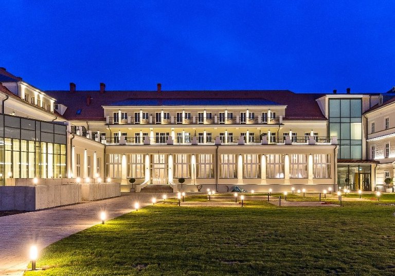 Kráľovská dvorana